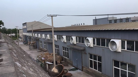 洛陽(yáng)鴻源軸承外掛玻璃鋼負(fù)壓風(fēng)機(jī)通風(fēng)工程
